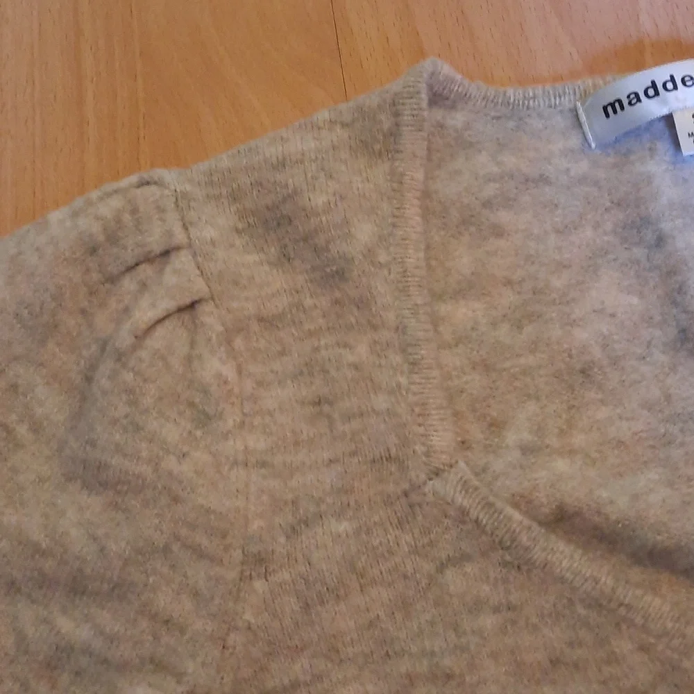 FREE- Beige Cardigan with Jewelled Buttons - Picture 5 of 9